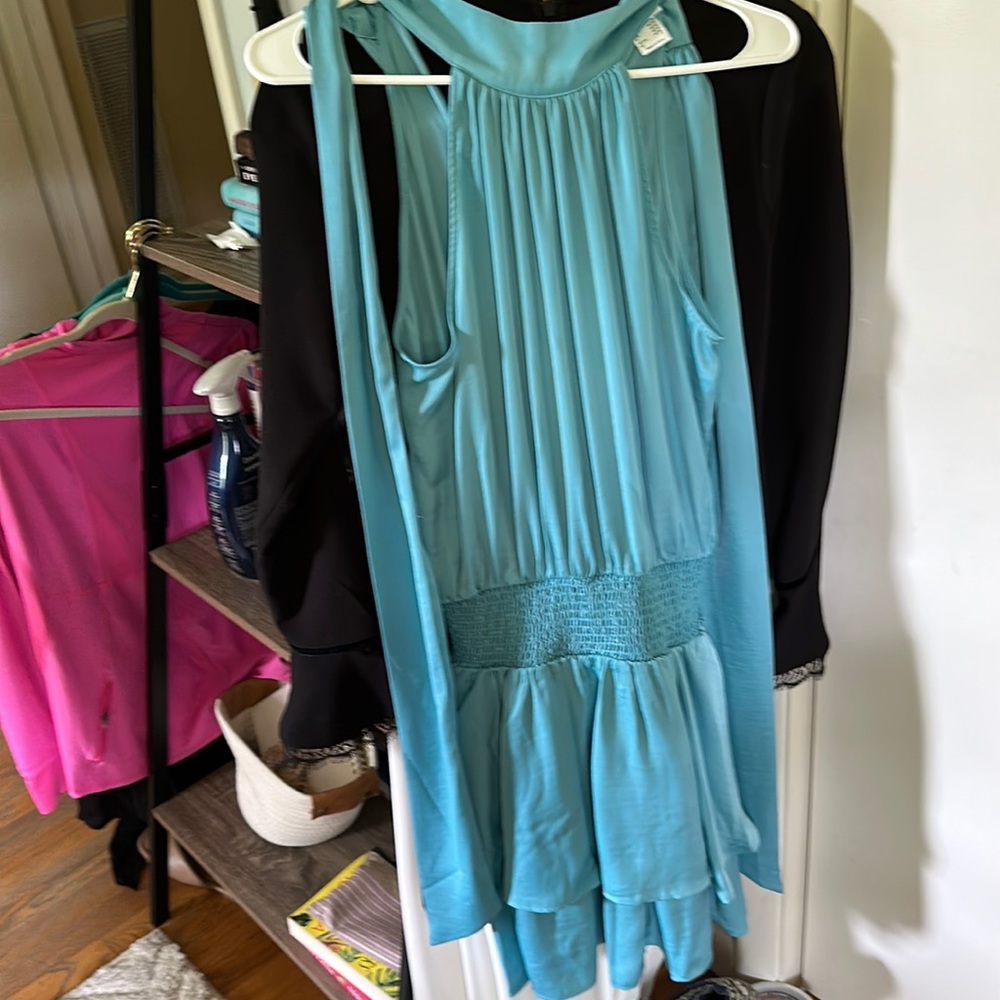 blue dress
